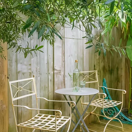 Апартаменты Studio Moderne, Cosy & Lumineux Chez Suzanne *